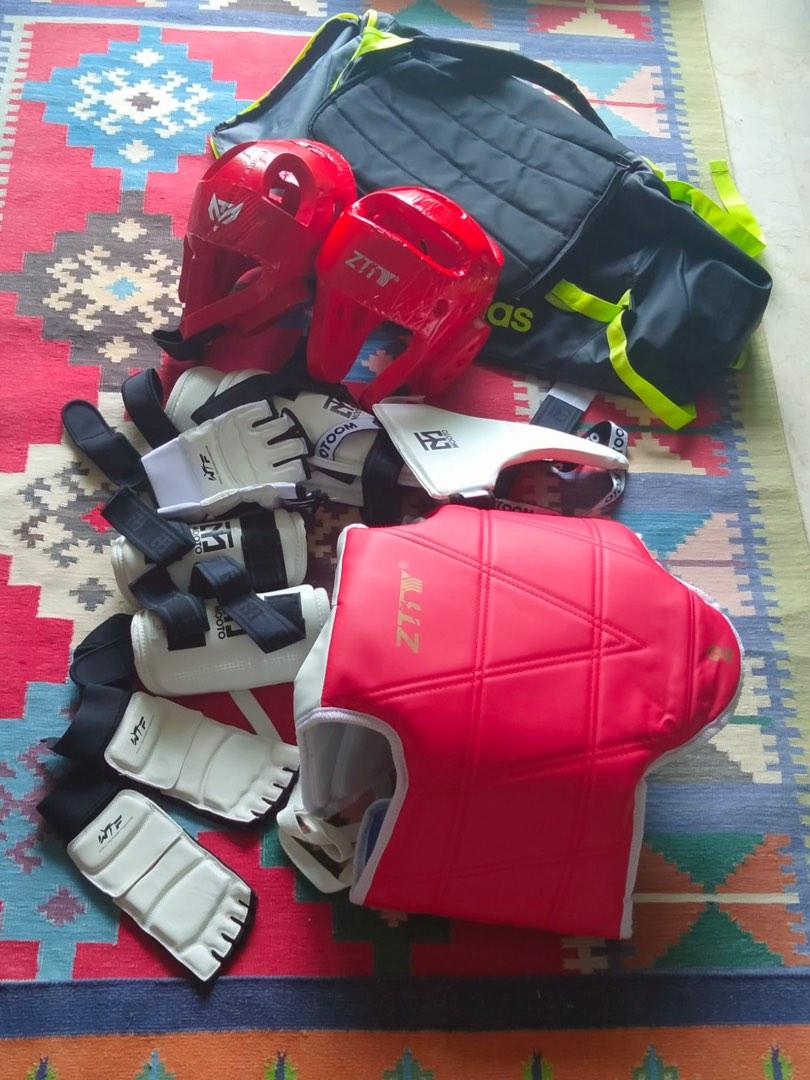 Taekwondo sparring gear, Sports Equipment, Other Sports Equipment and