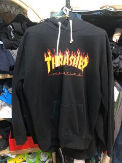 Thrasher 黑色帽T上衣