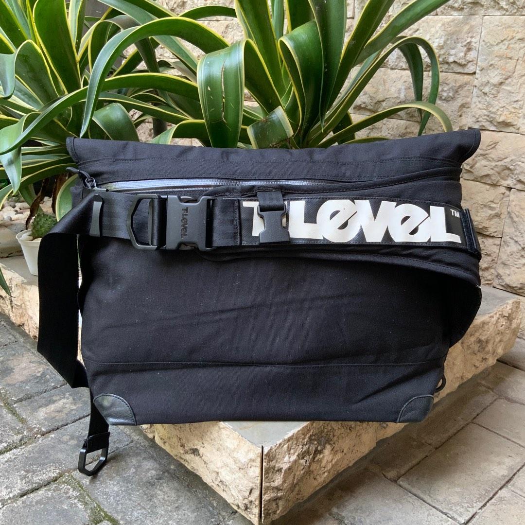 T level messenger bag shop