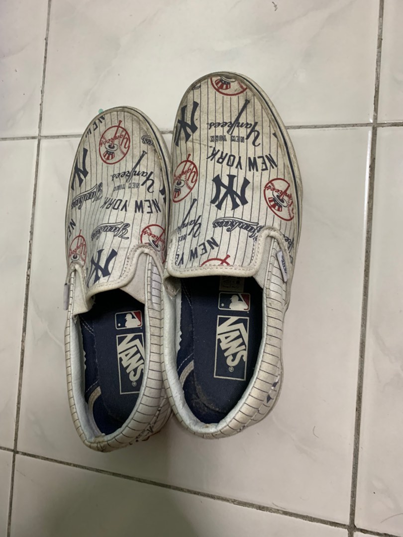 Yankees vans slip clearance ons
