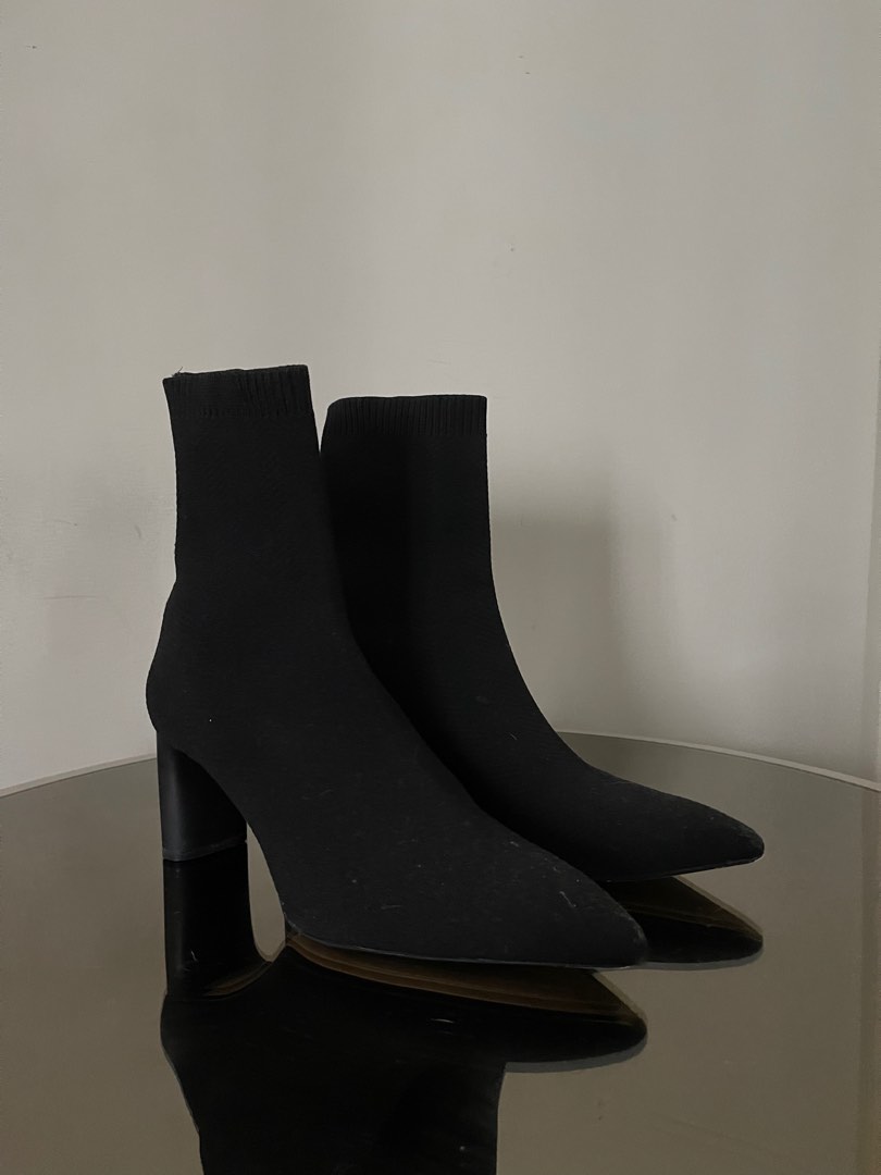 Zara Black Sock Boots, Women's Fashion, Footwear, Boots on Carousell