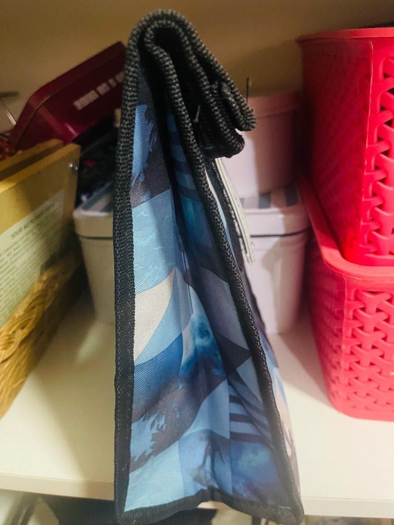 Active & Co Geo Surf Lunch Bag, Babies & Kids, Going Out, Diaper Bags