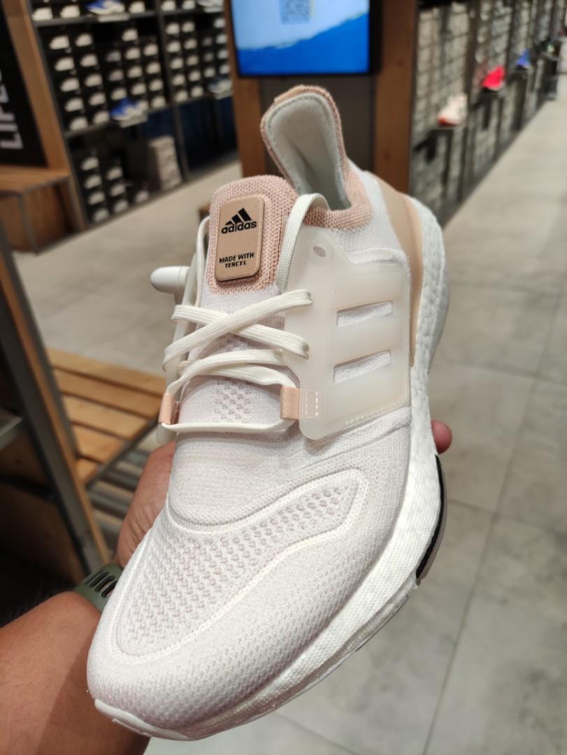 Adidas ultra boost deals 5th anniversary black pearl