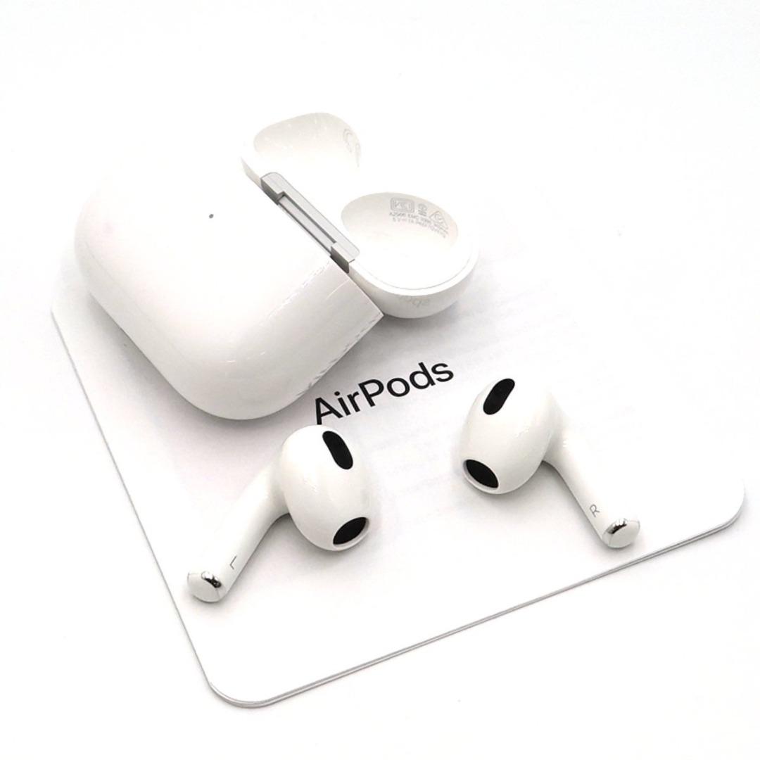 Apple AirPods 第3世代 MME73J/A 2021オーディオ機器 - ヘッドフォン ...