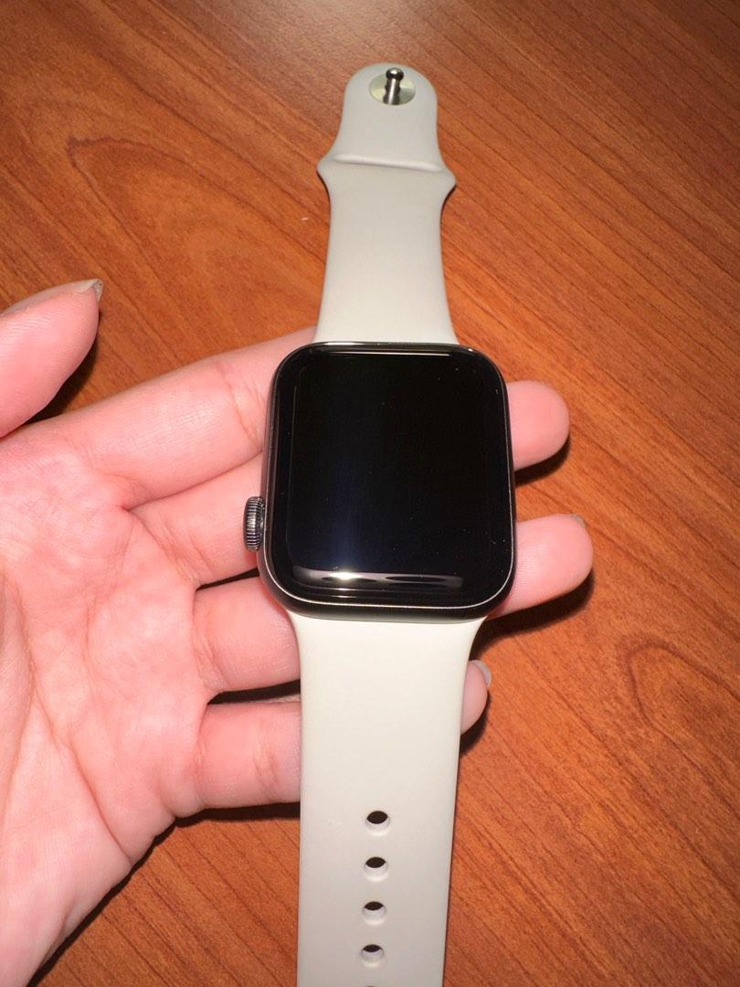 新品未使用】Apple Watch SE GPS 40mm スペースグレイ-