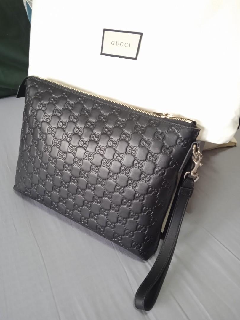 AUTHENTIC GUCCI Men s SIGNATURE SOFT WRISTLET BAG