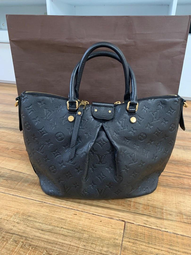Authentic LV Mazarine MM Empreinte (Category: Luxury Bags & Wallets) located in Mataasnakahoy. Submitted by madzie21 (Listing ID 1191903340, Image 2). Description: Authentic LV Mazarine MM Black color Purchased in LV Greenbelt Year 2016 Rank A Comes with dustbag, paperbag and receipt Some minor scuffings on gold hardware as shown on photo otherwise almost new Purchased for Php 145K.
