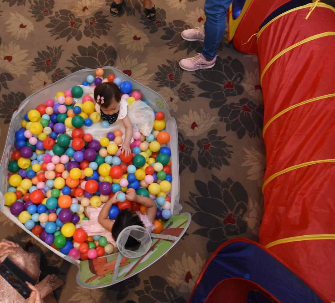 Ball Pit and Tunnel, Babies & Kids, Infant Playtime on Carousell