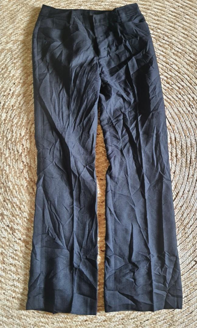 Black slacks with lining and button/hook (Category: Other Bottoms) located in San Carlos. Submitted by chsoki (Listing ID 1191885582, Image 1). Description: Black slacks with lining, has hook and button Waist: 28 inches Length: 40 inches.