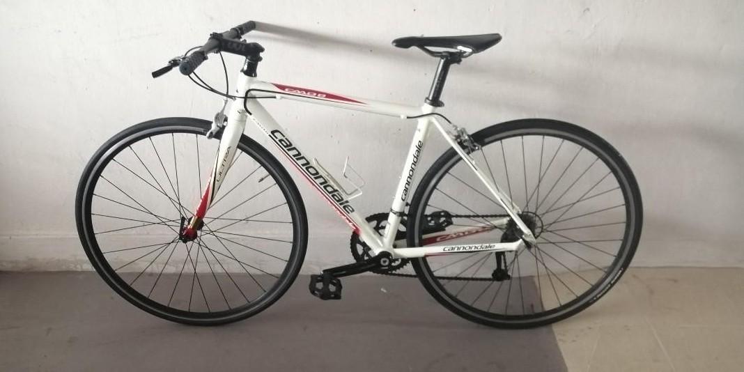 Cannondale Caad8 flatbar aluminium Road bike Sports Equipment