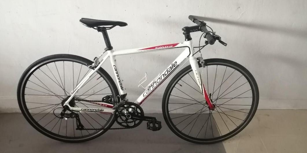 Cannondale Caad8 flatbar aluminium Road bike Sports Equipment