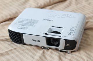 EPSON EB S41 Projector