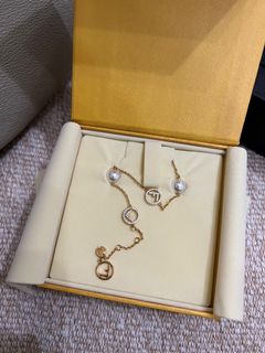 （分類：）位於 。 由 sunshineeee2023 提交（商品編號 1191959240，圖片 1）。簡介： 。