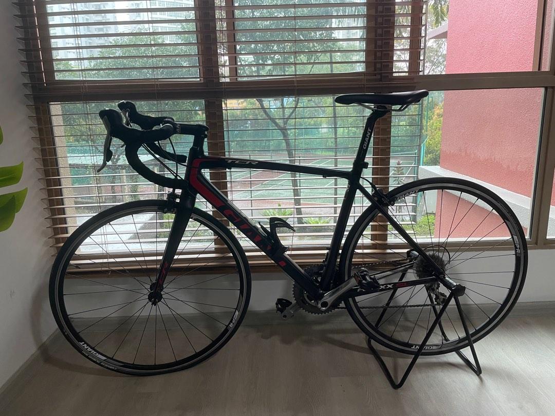 Giant aluxx sl fluidform road bike on sale
