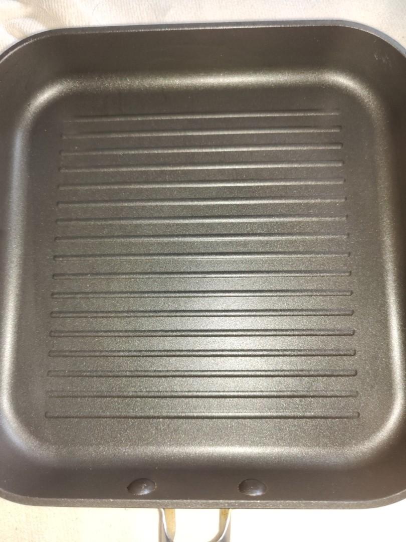 Jamie Oliver's grill pan, Furniture & Home Living, Kitchenware