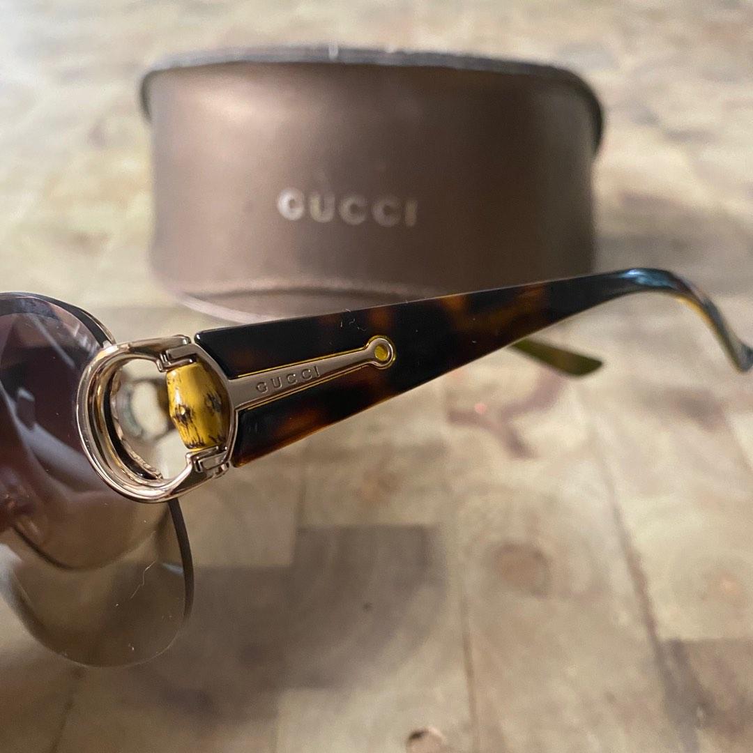 GUCCI Sunglasses (Category: Sunglasses & Eyewear) located in Cainta. Submitted by shopgabriella (Listing ID 1191862409, Image 2). Description: Gucci sunnies bought in Italy 6 years ago. Case included that has “battle scars” from all my travels in the past. Aka nalamog sa pakikipagsapalaran inside my bag. .