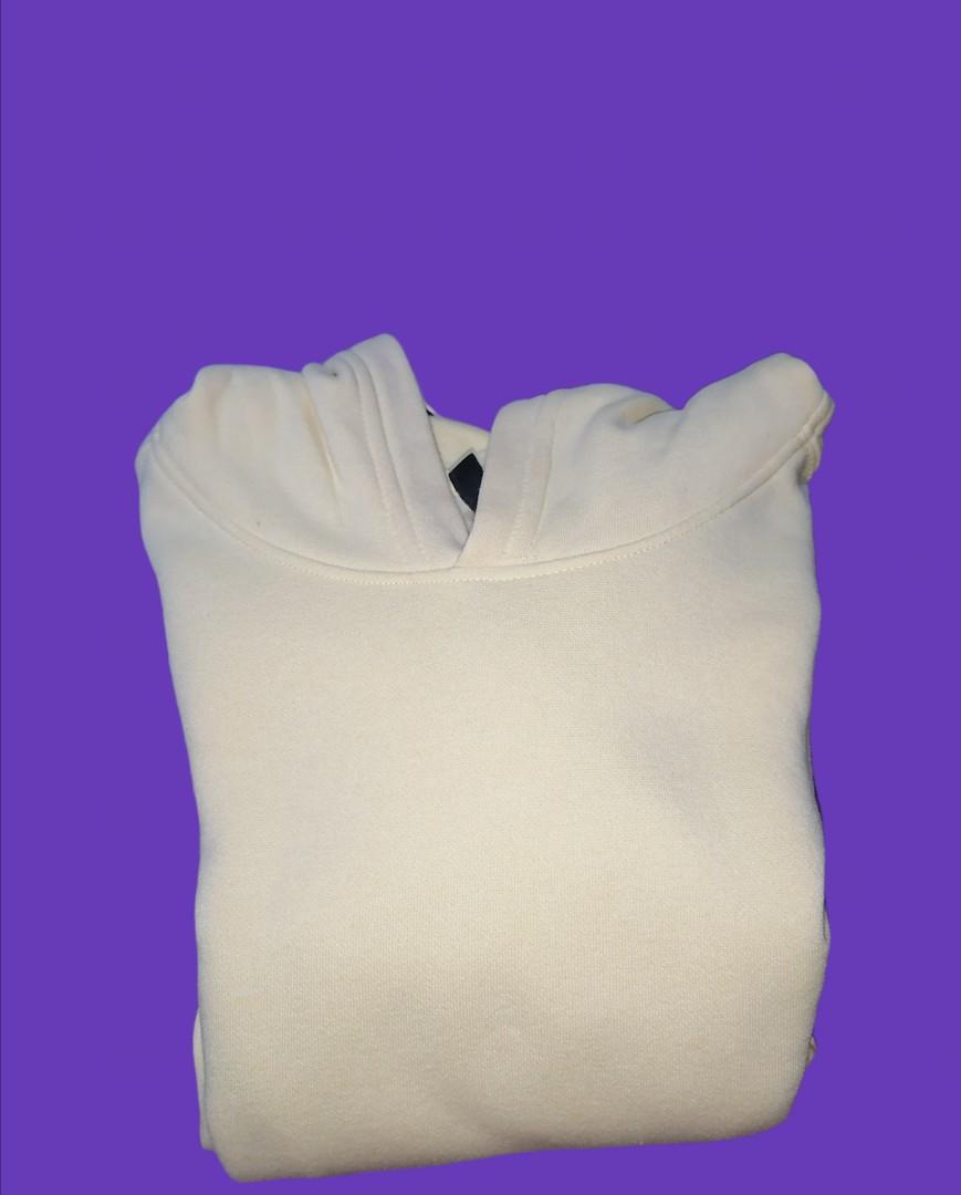 H&M Hoodie Pre-loved (Category: Coats, Jackets and Outerwear) located in Quezon City. Submitted by jasminwithoutane (Listing ID 1192024629, Image 2). Description: HOODIE baby yellow (color may be vary due to lighting) XS, fits small.