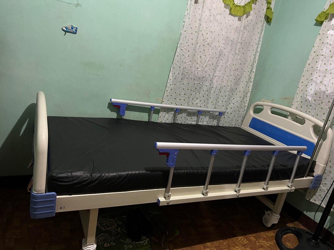 Hospital bed & Regulator, Furniture & Home Living, Bedding & Towels on