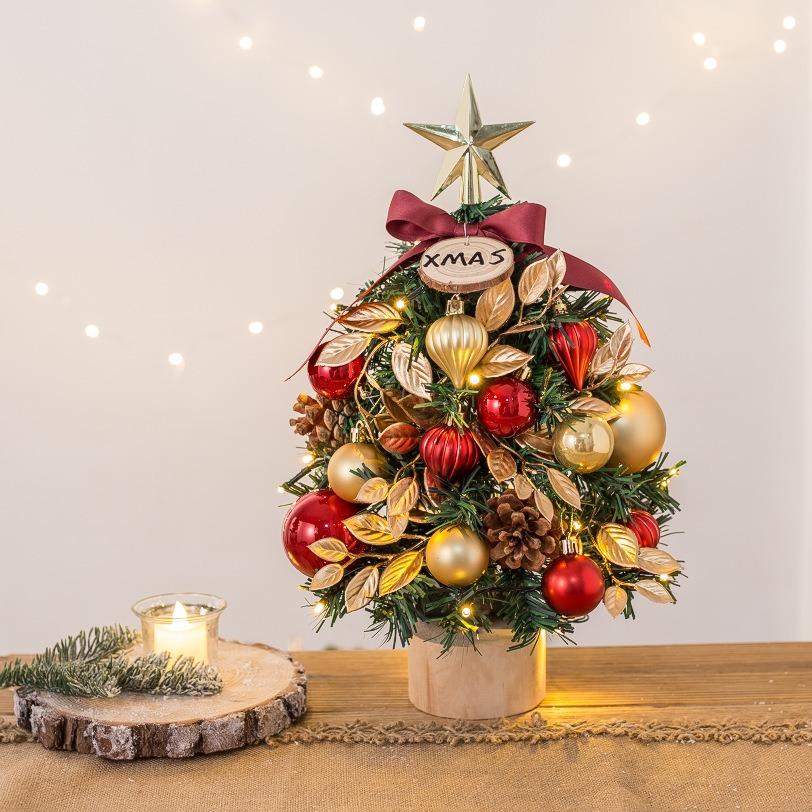 Christmas tree with deals battery operated lights