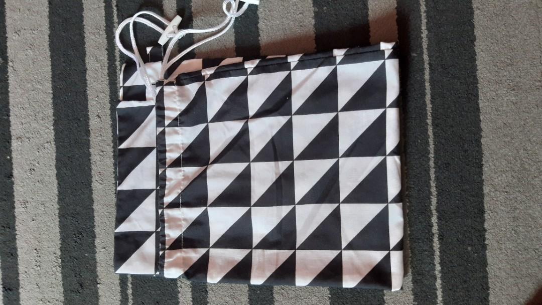 IKEA SNAJDA Laundry bag black and white 60litre, TV & Home Appliances