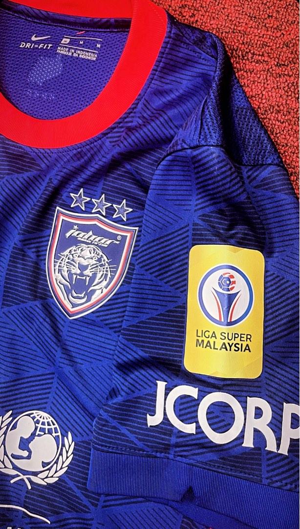 Nikeid jersey top