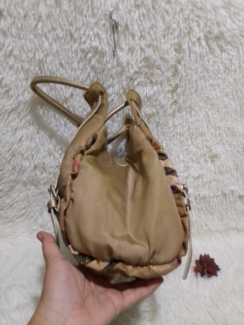 Large hobo canvass (Category: Luxury Bags & Wallets) located in Cainta. Submitted by janilen (Listing ID 1191868344, Image 3). Description: 17"x11" with flaws see pic for details preloved from Korea manage your expectations.