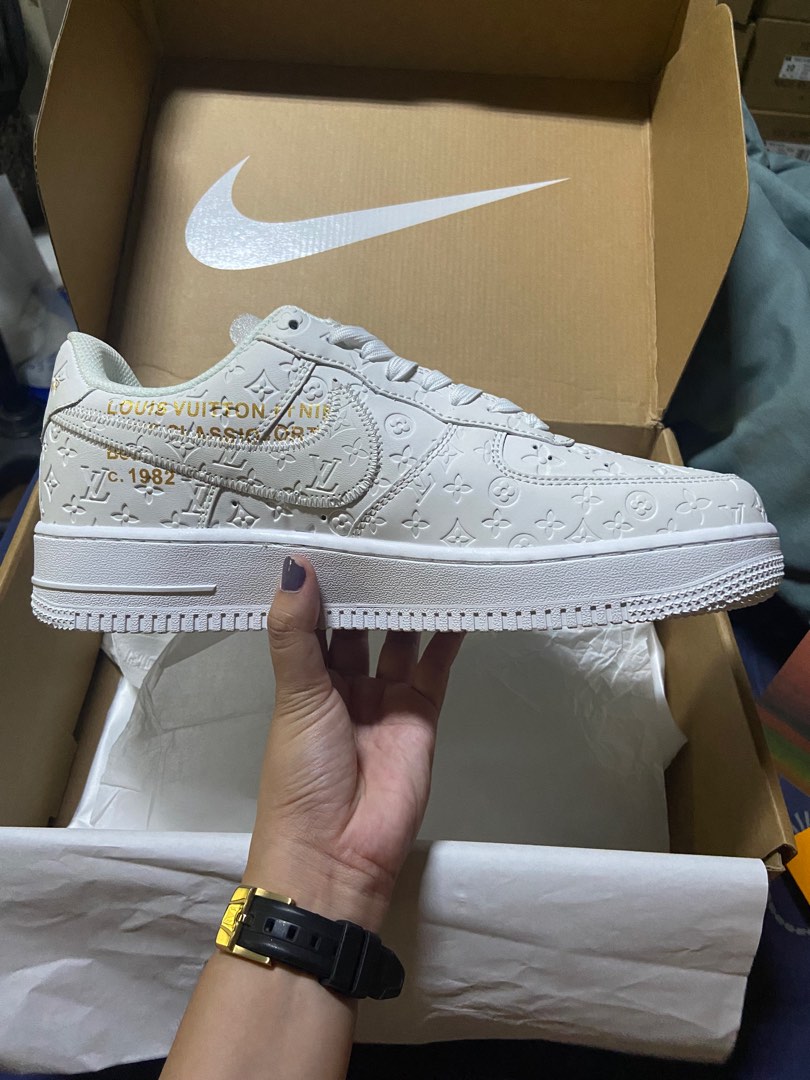 louis vuitton x nike air force
