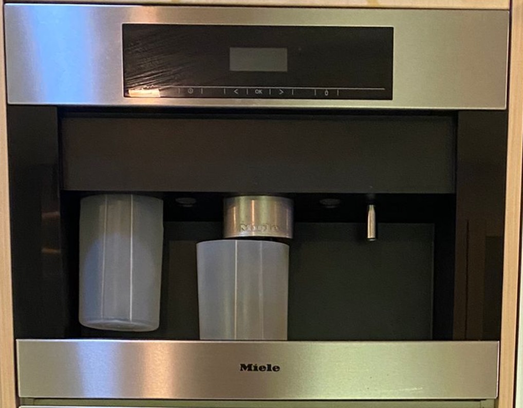 Miele built in coffee machine, TV & Home Appliances, Kitchen Appliances