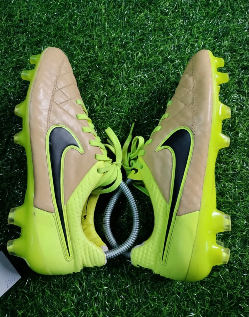 Nike tempo 5 clearance