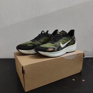 Nike Vapor Street Peg SP