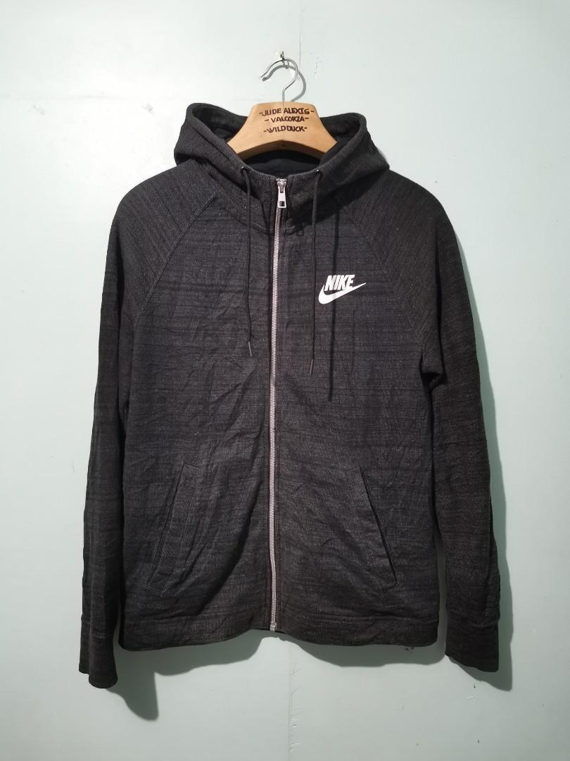 NIKE ZIPPER JACKET, Men's Fashion, Coats, Jackets and Outerwear on Carousell