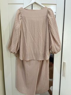 (Category: ) located in . Submitted by deshoppingqueen (Listing ID 1191952396, Image 1). Description: .