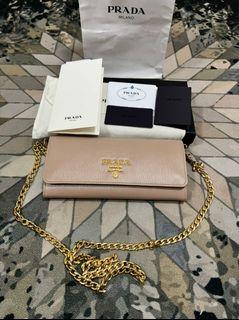 Affordable prada wallet on chain For Sale