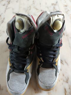 Pump up outlet high tops