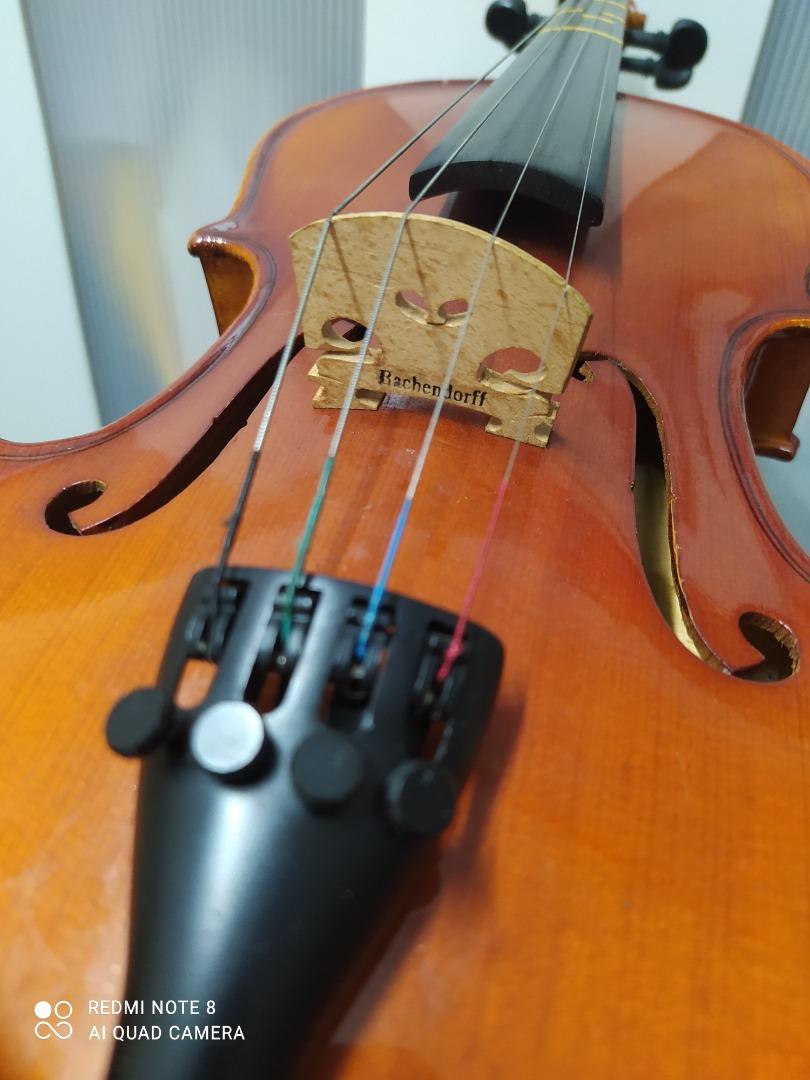 Sale Beginner's Violin by Bachendorff (Category: Musical Instruments) located in Mandaluyong City. Submitted by thethrifthaul (Listing ID 1191891229, Image 2). Description: Bachendorff 1/4 size violin free shoulder rest and 3 packs of A4 violin strings..