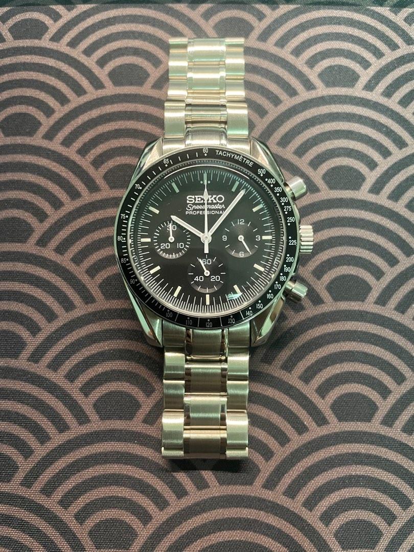 Seiko Custom Mod “Speedmaster Black” 42mm case, Men's Fashion, Watches &  Accessories, Watches on Carousell