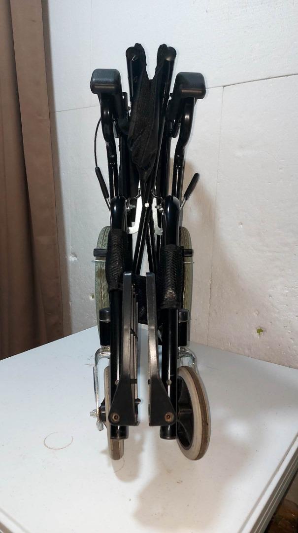 Wheelchair, Crutches & Walking Boot, Health & Nutrition, Assistive