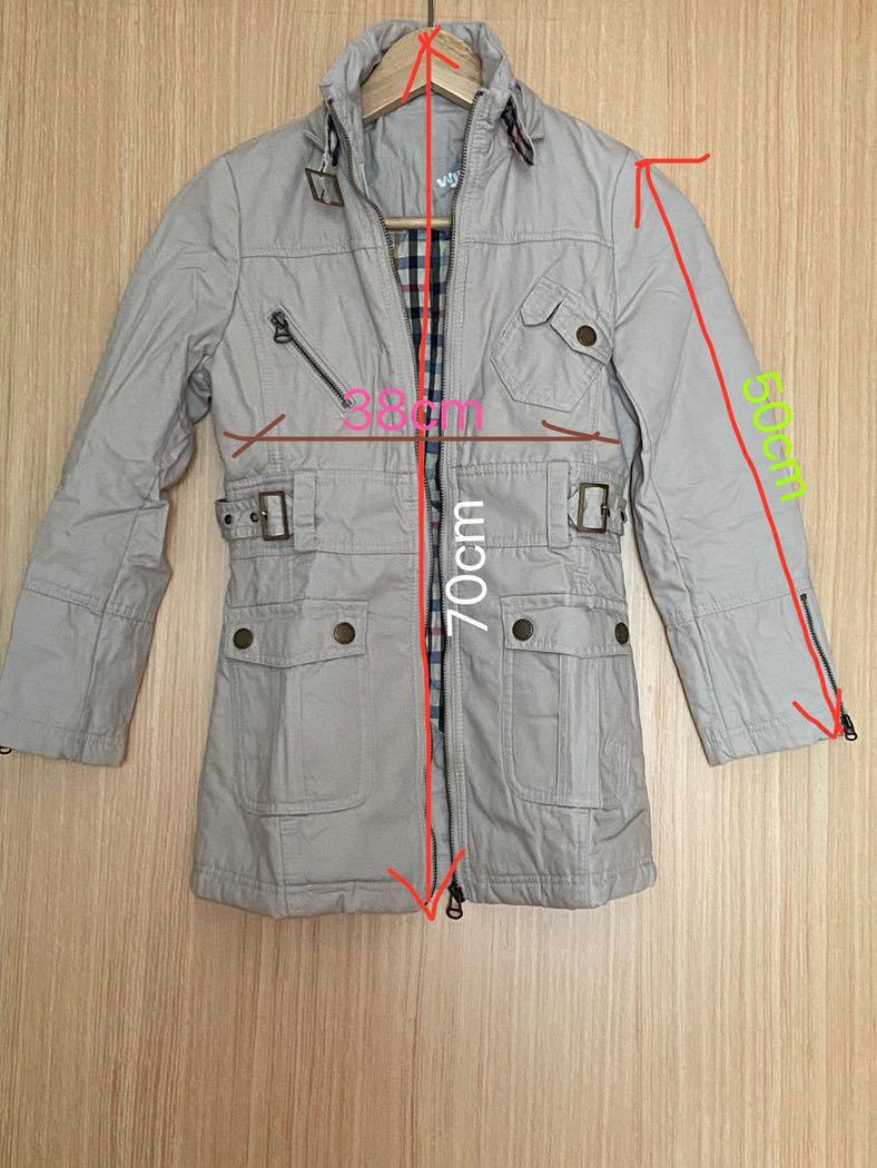 Winter Jacket (Category: Babies & Kids Fashion) located in Singapore. Submitted by rainboww99 (Listing ID 1191556280, Image 2). Description: -wear only once -hat can be removed 2 pcs available .