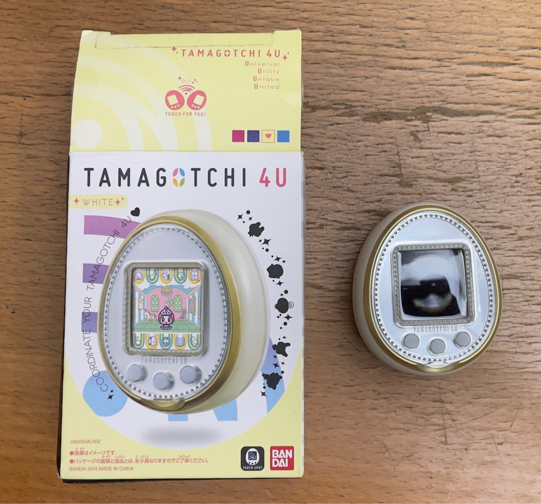 他媽歌池4u白色Tamagotchi 4u white, 電子遊戲, 電子遊戲機, 其他