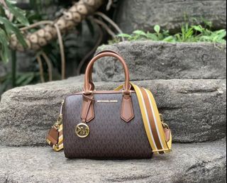 (Category: ) located in . Submitted by janelovebagswatchesshoesph (Listing ID 1192206835, Image 1). Description: .