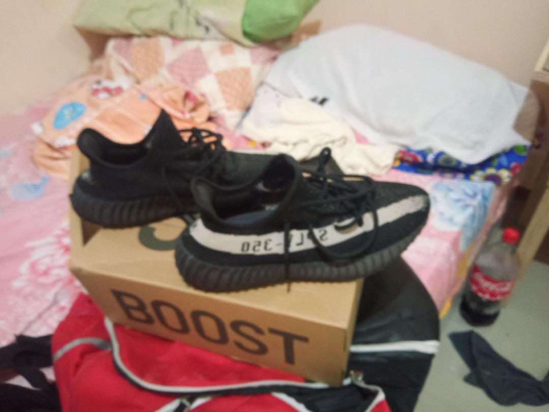 yeezy black 360