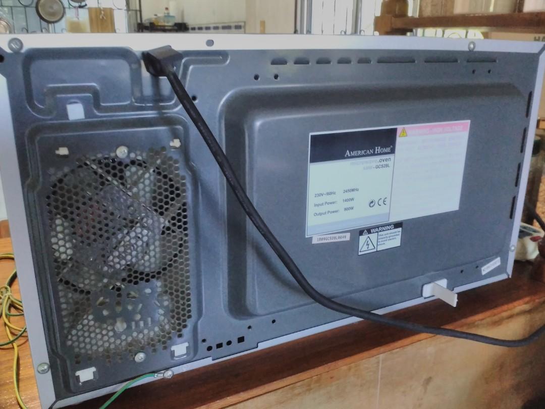 American Home Microwave Oven 28 liter with Free Microwave Safe Plates