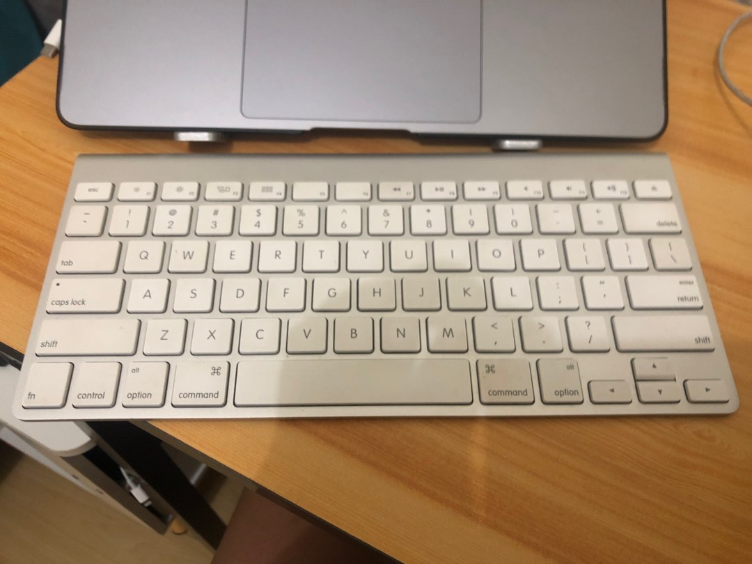 Apple Magic Keyboard, Computers & Tech, Parts & Accessories, Computer