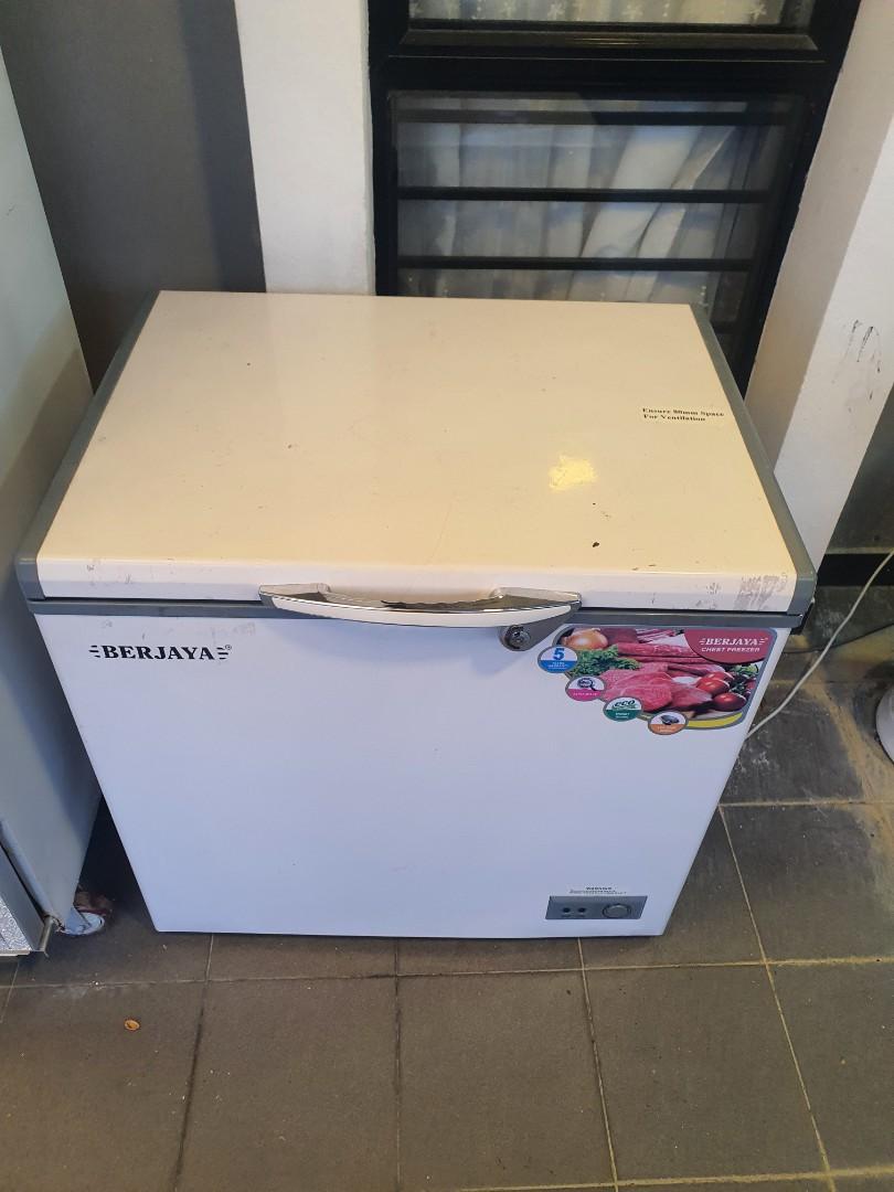 BERJAYA Chest freezer, TV & Home Appliances, Kitchen Appliances