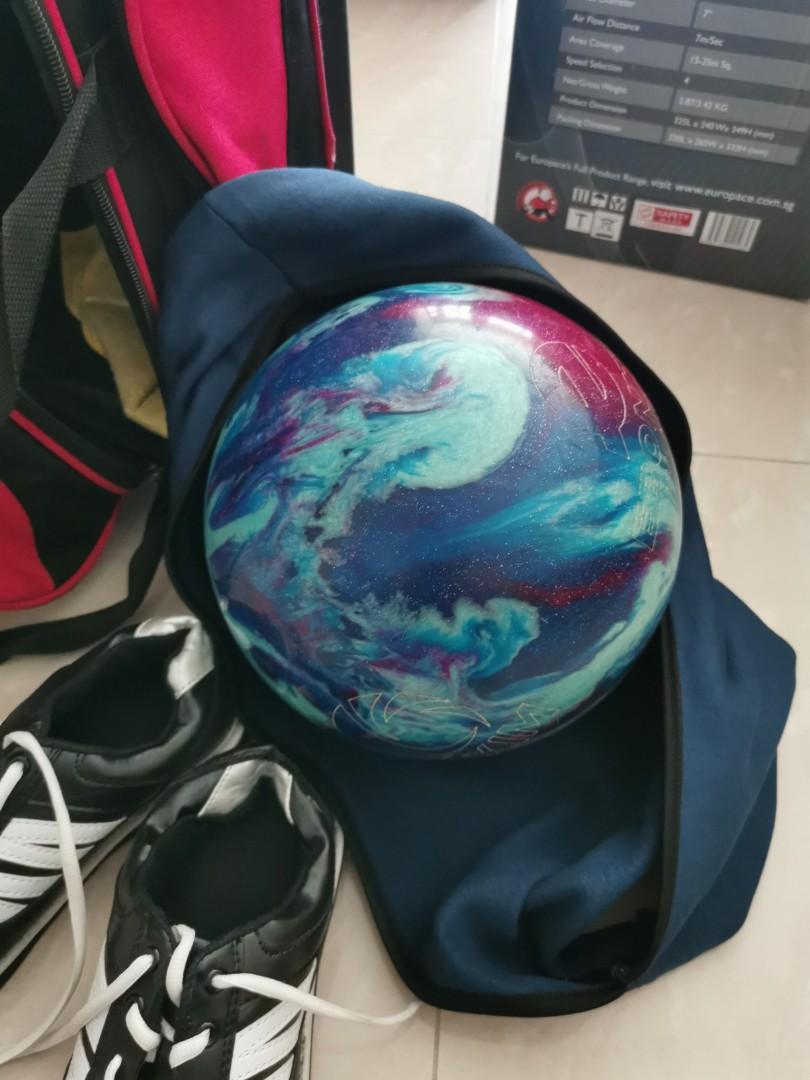 Bowling ball and bag set, Sports Equipment, Sports & Games, Racket