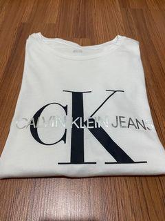 Calvin Klein Womens T-shirt (Size L)