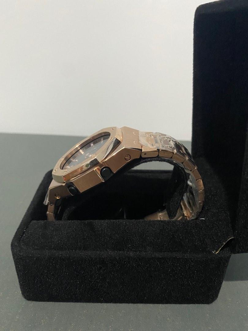 Casioak mini rose gold (Category: Men's Watches) located in Davao. Submitted by legacy.watches (Listing ID 1192214481, Image 3). Description: Casioak mini rose gold -brand new - 42 mm case diameter - free shipping - cod/cop via LBC 9,500 only Can do meet ups in davao city.
