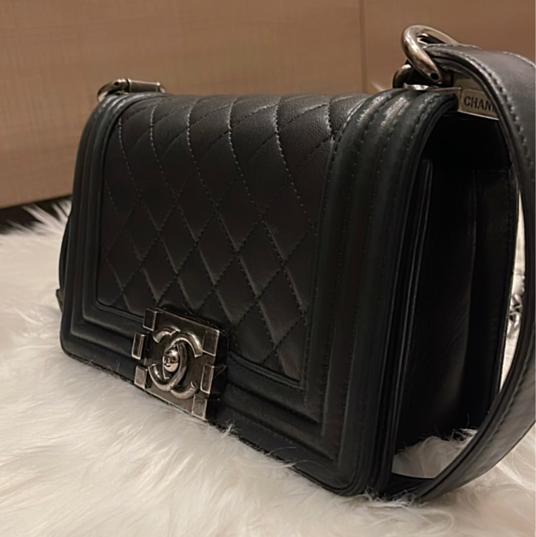 Chanel bag, Women's Fashion, Bags & Wallets, Shoulder Bags on Carousell