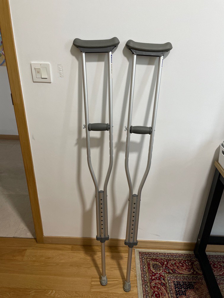 Crutches for Free, Health & Nutrition, Assistive & Rehabilatory Aids
