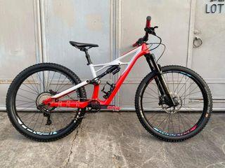 Downhill enduro carbon specialized 27.5 small